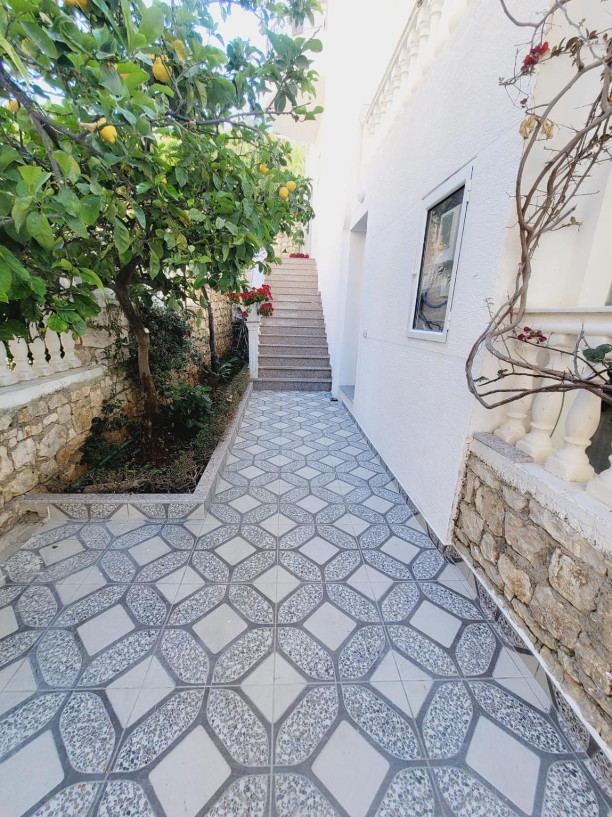 Apartamento Makla Sarandë Exterior foto